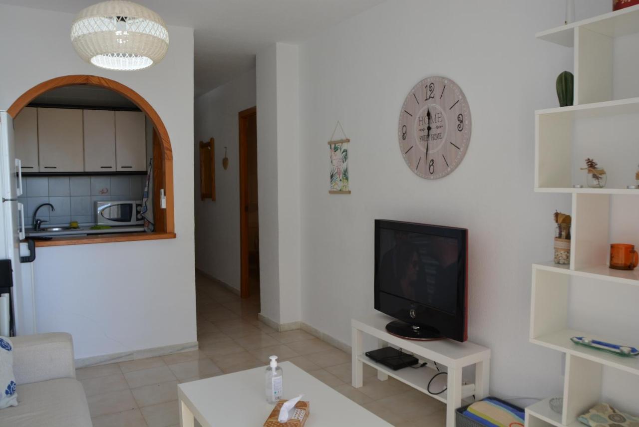 Apartamento Del Nino Campoamor Bagian luar foto