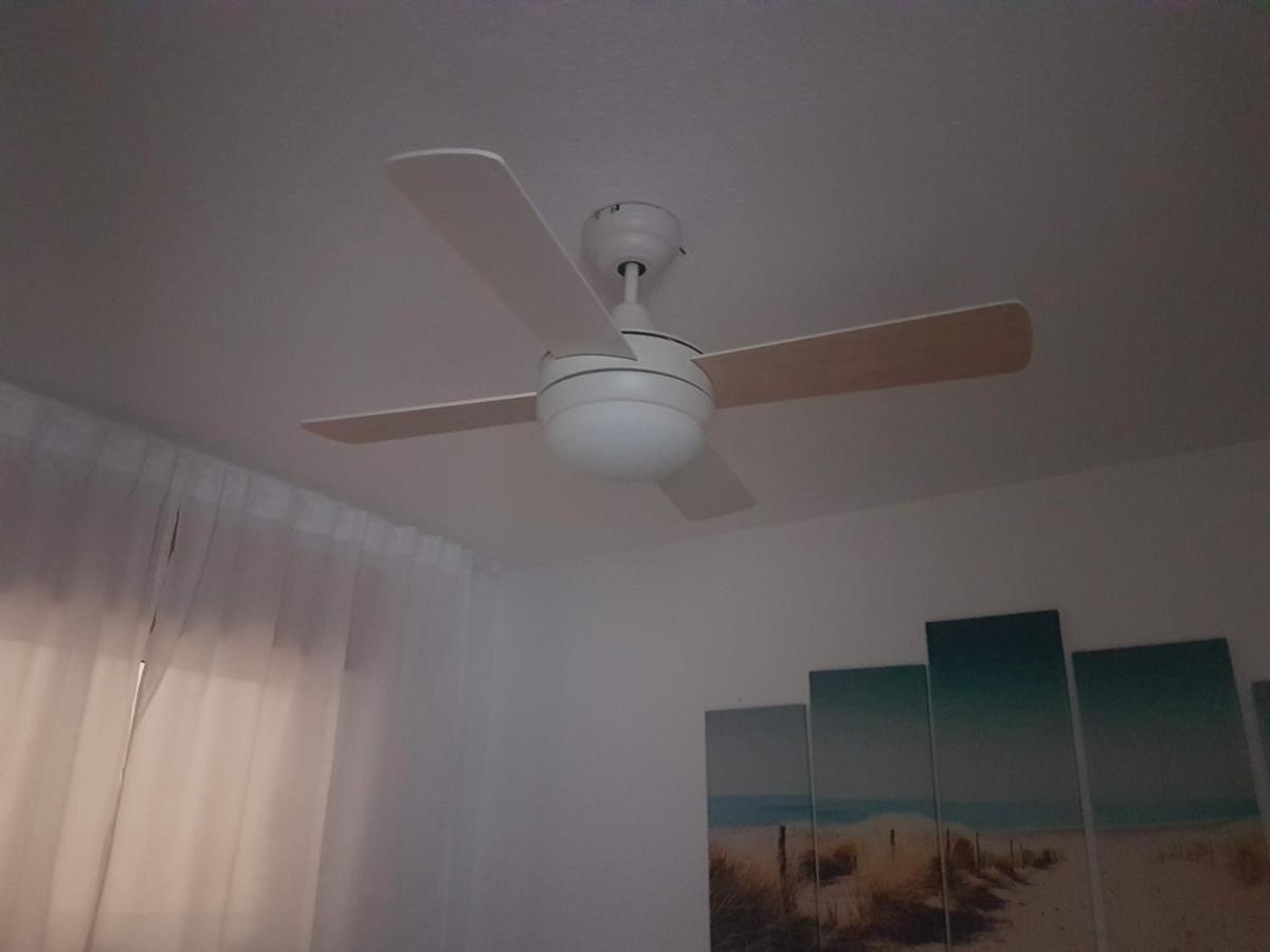 Apartamento Del Nino Campoamor Bagian luar foto