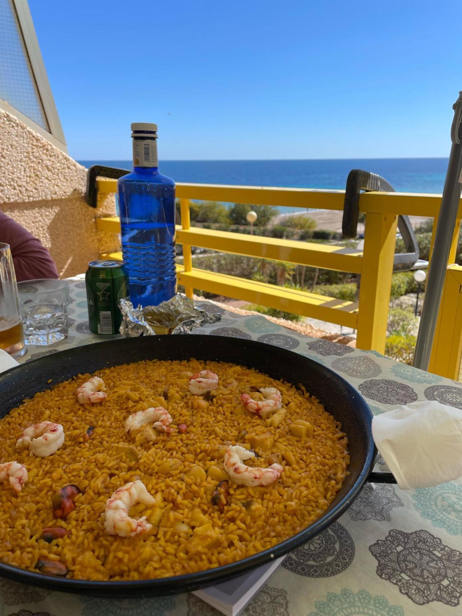 Apartamento Del Nino Campoamor Bagian luar foto